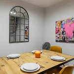 An Enchanting Parisian Hideaway